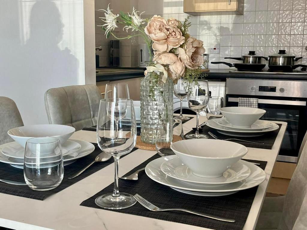 Luxury 02 Academy City Centre 2 Bed Apartment Mailbox Bullring Leisure & Families Birmingham Esterno foto