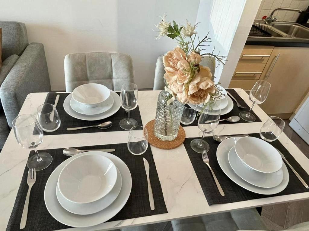 Luxury 02 Academy City Centre 2 Bed Apartment Mailbox Bullring Leisure & Families Birmingham Esterno foto