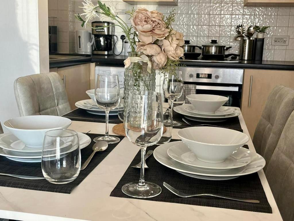 Luxury 02 Academy City Centre 2 Bed Apartment Mailbox Bullring Leisure & Families Birmingham Esterno foto